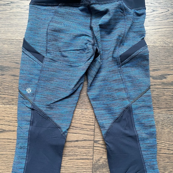 Lululemon Run For Fun Crop Inkwell 4 - Picture 5 of 7